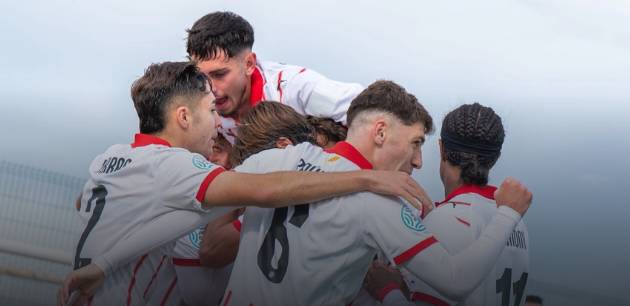 德甲联赛战术演变：从边缘到顶尖的秘密武器