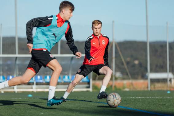 国王杯前瞻：教练赛前解析对手，强调球队需延续势头应对复杂赛场